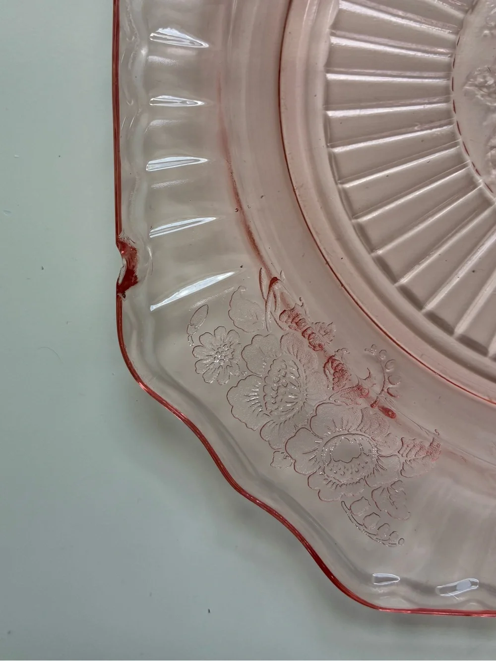 Vintage Style Pink Depression Glass Serving Plate - Decorative Floral Design